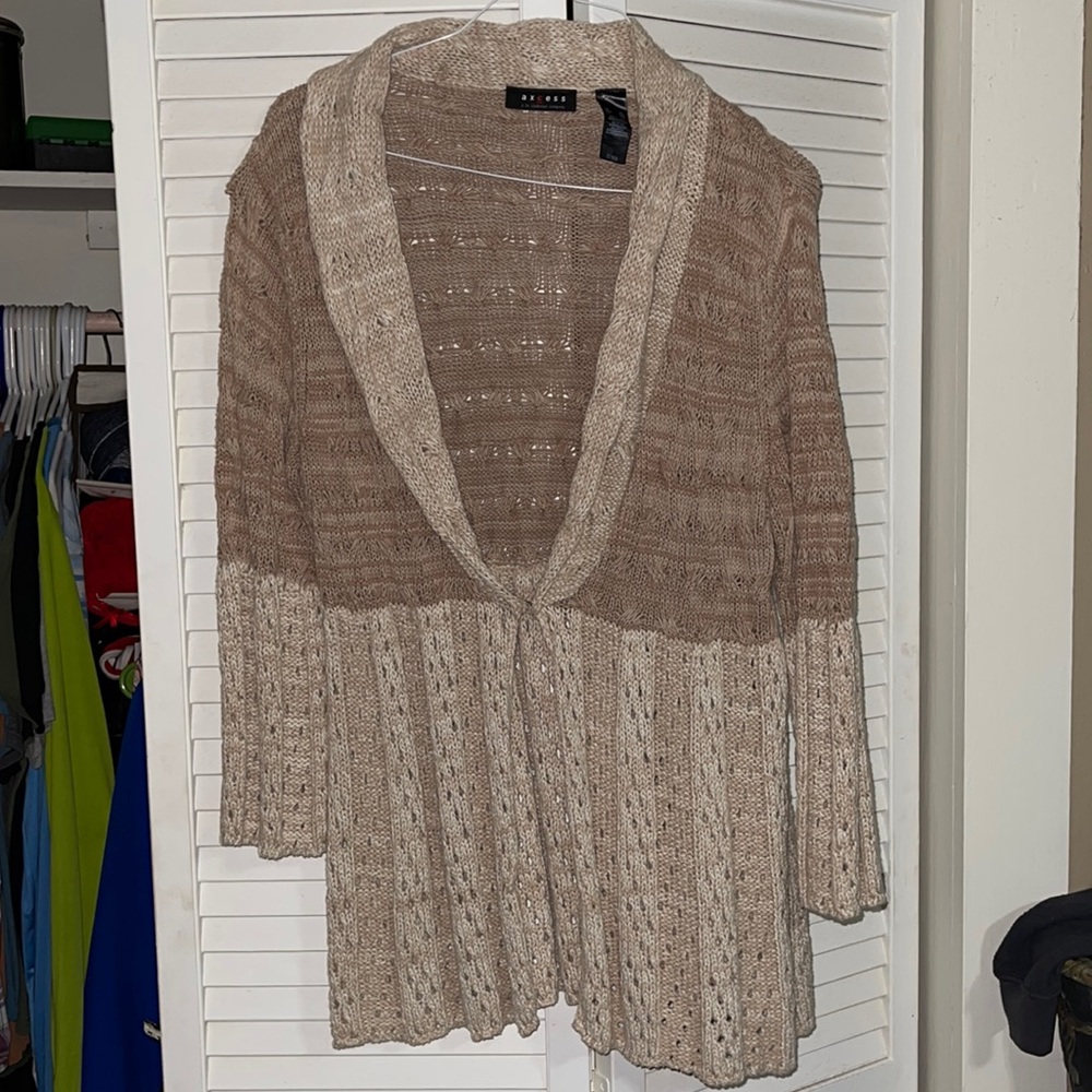 Beige pullover